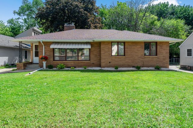 448 White Bear Avenue N, Saint Paul, MN 55106