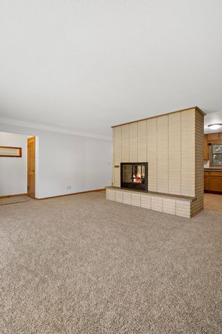 448 White Bear Avenue N, Saint Paul, MN 55106