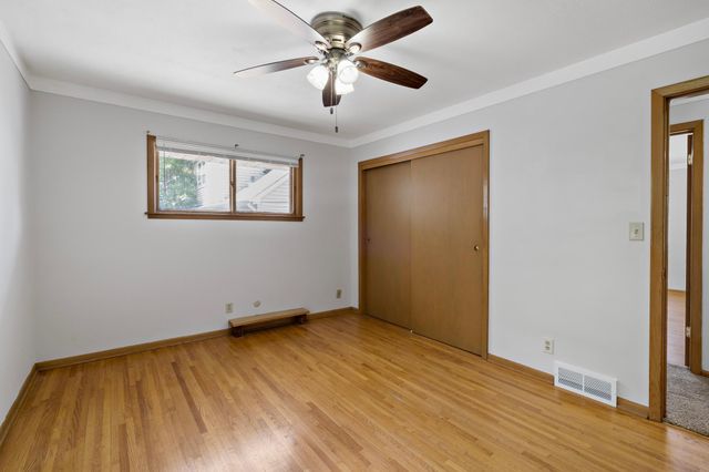 448 White Bear Avenue N, Saint Paul, MN 55106