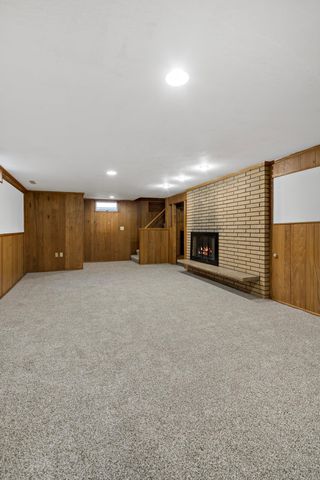448 White Bear Avenue N, Saint Paul, MN 55106