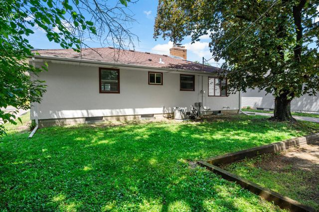 448 White Bear Avenue N, Saint Paul, MN 55106