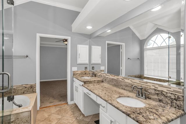 224 Brookhaven Drive, Grand Prairie, TX 75052