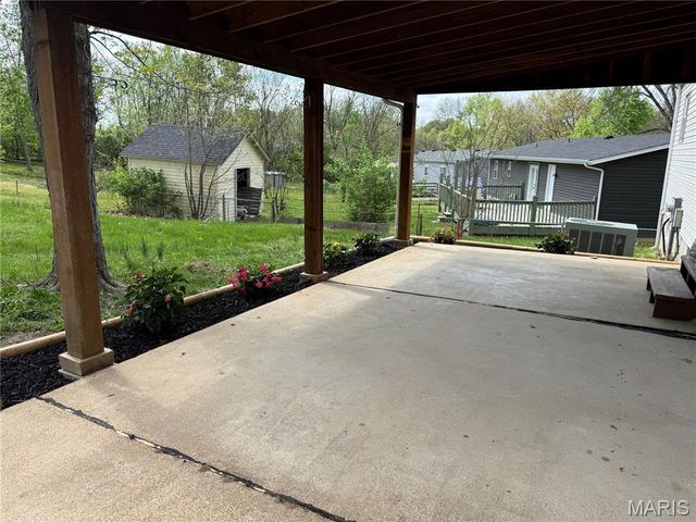 186 Green Acres Drive, Old Monroe, MO 63369