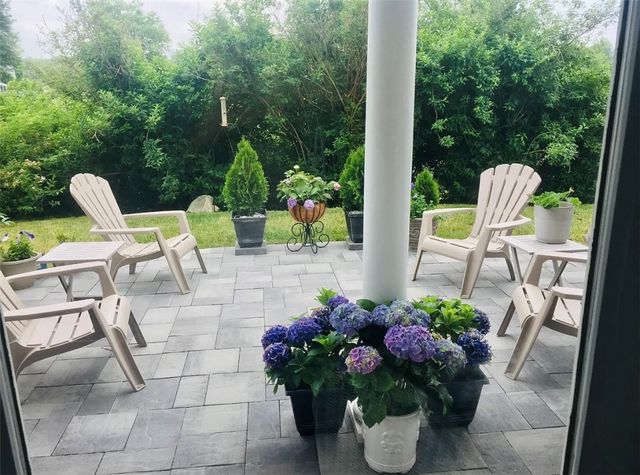 307 Corey Lane, Middletown, RI 02842