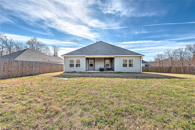 3 Mckissick Circle, Bella Vista, AR 72715