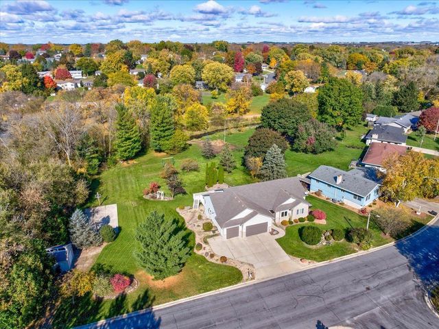 332 Harvard Drive, Deforest, WI 53532