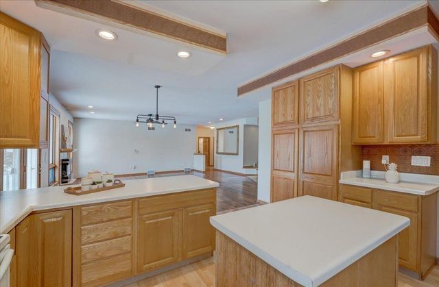 332 Harvard Drive, Deforest, WI 53532