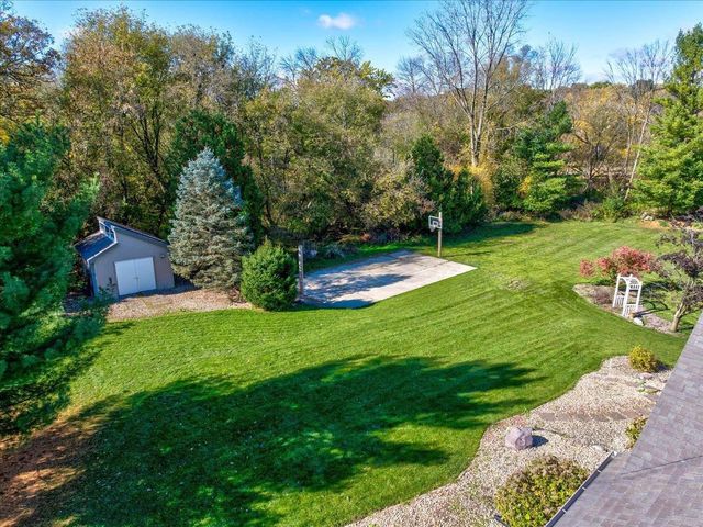 332 Harvard Drive, Deforest, WI 53532