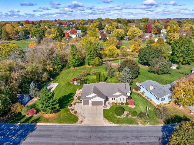 332 Harvard Drive, Deforest, WI 53532