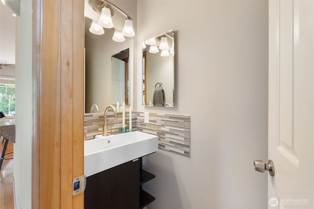 5939 Artist Drive, Ferndale, WA 98248