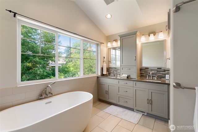 5939 Artist Drive, Ferndale, WA 98248