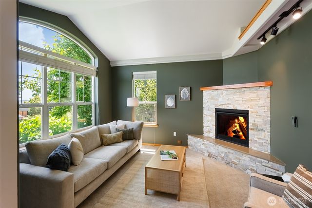 5939 Artist Drive, Ferndale, WA 98248