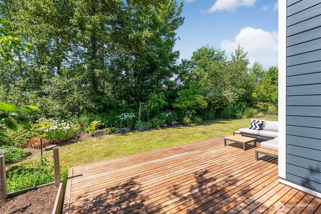 5939 Artist Drive, Ferndale, WA 98248