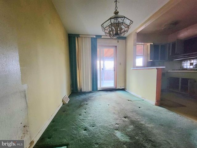 8602 RUGBY ST, Philadelphia, PA 19150