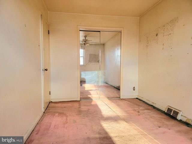 8602 RUGBY ST, Philadelphia, PA 19150