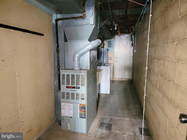 8602 RUGBY ST, Philadelphia, PA 19150