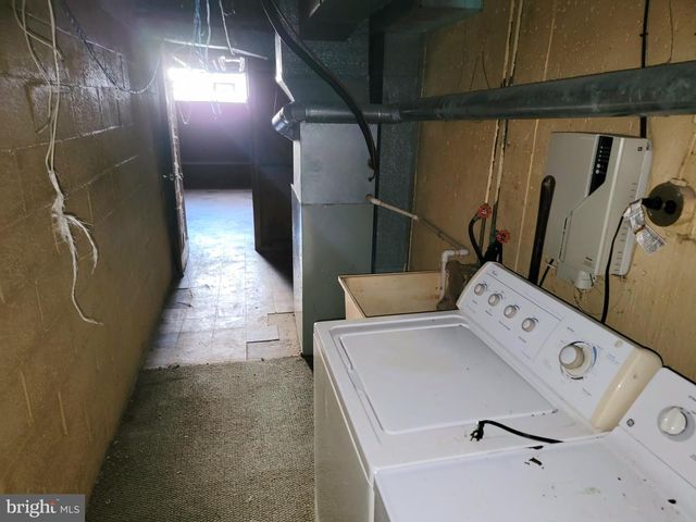 8602 RUGBY ST, Philadelphia, PA 19150