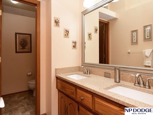 12321 Spencer Street, Omaha, NE 68164