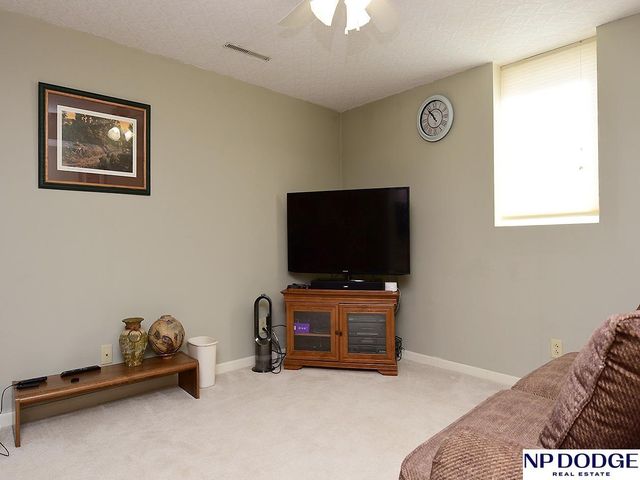 12321 Spencer Street, Omaha, NE 68164