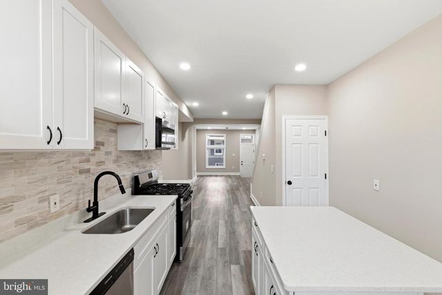 718 N CURLEY ST, Baltimore, MD 21205