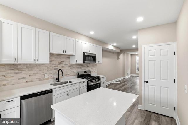 718 N CURLEY ST, Baltimore, MD 21205