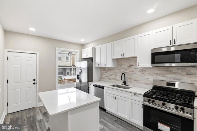 718 N CURLEY ST, Baltimore, MD 21205