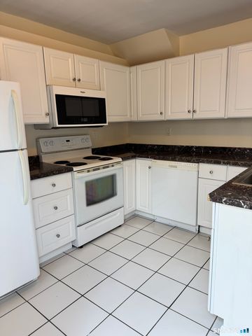 855 Black Rock Turnpike 1, Fairfield, CT 06824