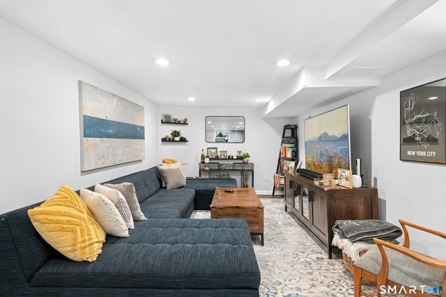 12 Reynolds Drive, Fairfield, CT 06824