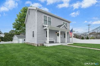 12 Reynolds Drive, Fairfield, CT 06824