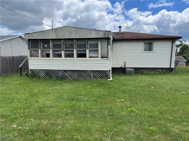 74 Ridgeland Drive, Toronto, OH 43964
