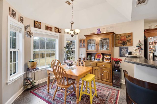 105 WHISPERING MEADOWS DR, Oakland, TN 38060