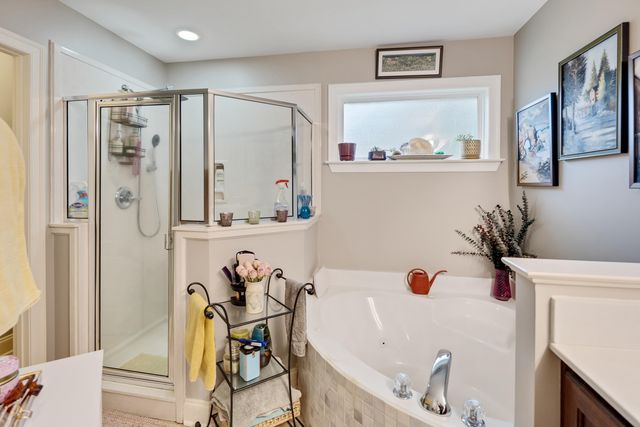 105 WHISPERING MEADOWS DR, Oakland, TN 38060