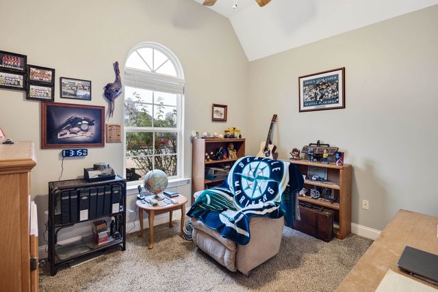 105 WHISPERING MEADOWS DR, Oakland, TN 38060