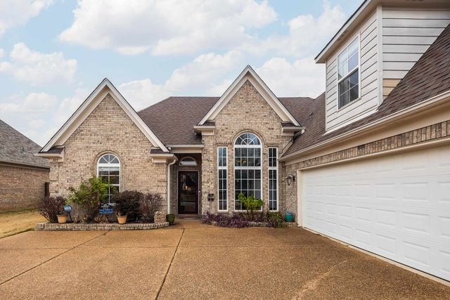 105 WHISPERING MEADOWS DR, Oakland, TN 38060