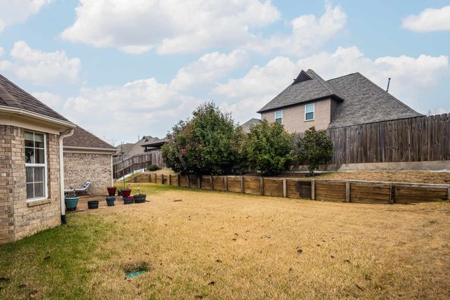 105 WHISPERING MEADOWS DR, Oakland, TN 38060