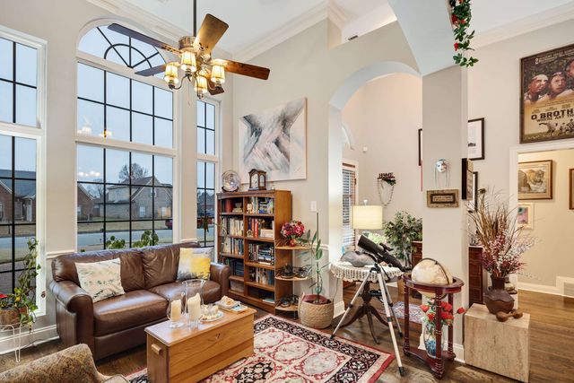 105 WHISPERING MEADOWS DR, Oakland, TN 38060