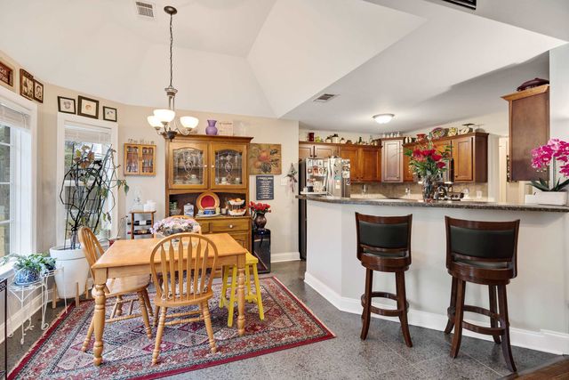 105 WHISPERING MEADOWS DR, Oakland, TN 38060