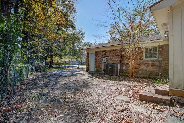 3 Briar Way, Goose Creek, SC 29445