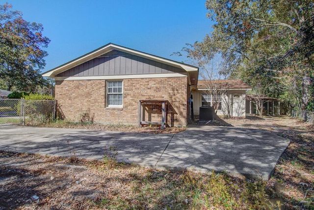 3 Briar Way, Goose Creek, SC 29445