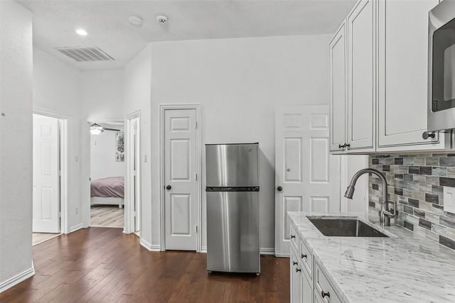 6891 High Country Drive, Fort Worth, TX 76132