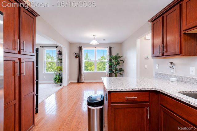 41633 Tera Lane, Novi, MI 48375