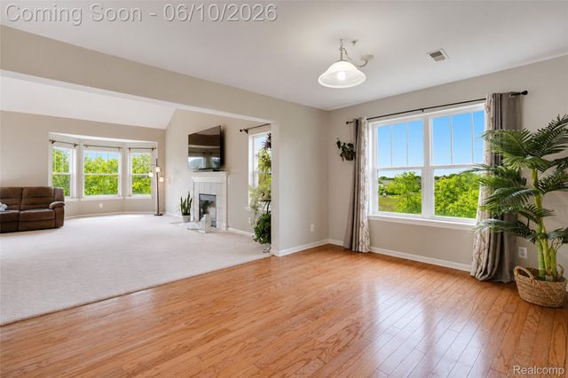 41633 Tera Lane, Novi, MI 48375
