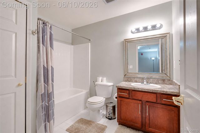 41633 Tera Lane, Novi, MI 48375