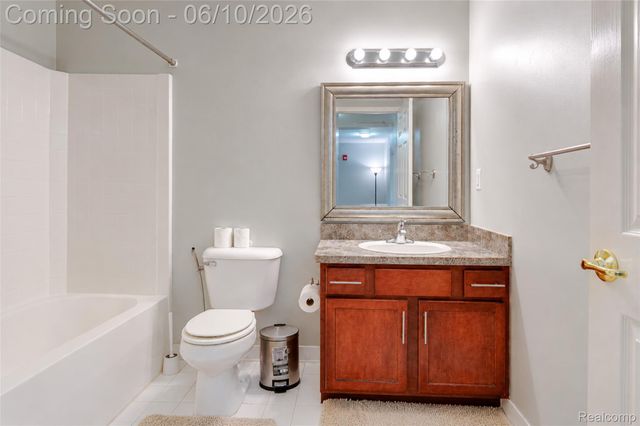 41633 Tera Lane, Novi, MI 48375