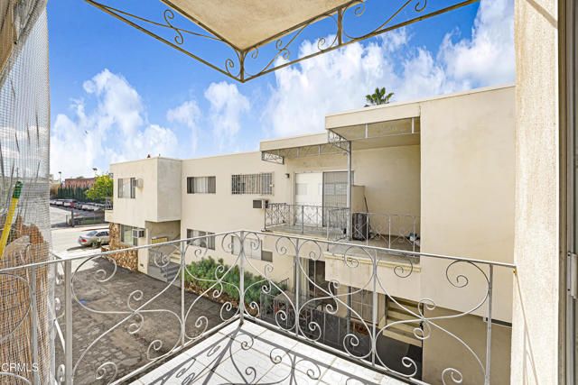 1749 N Edgemont Street, Los Angeles, CA 90027