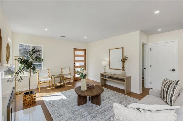 3630 Chesapeake Avenue, Los Angeles, CA 90016