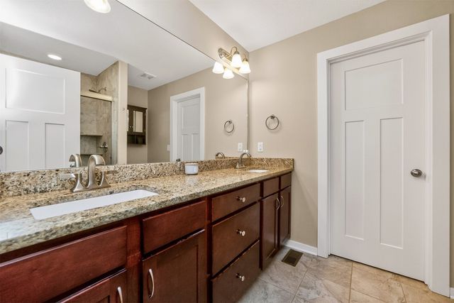 925 S 90th Street, West Des Moines, IA 50266