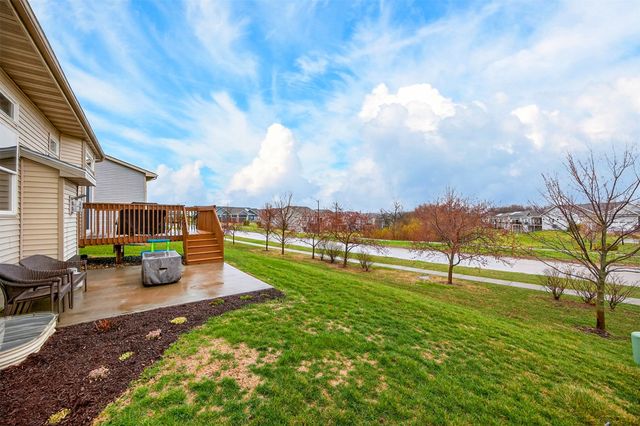 925 S 90th Street, West Des Moines, IA 50266