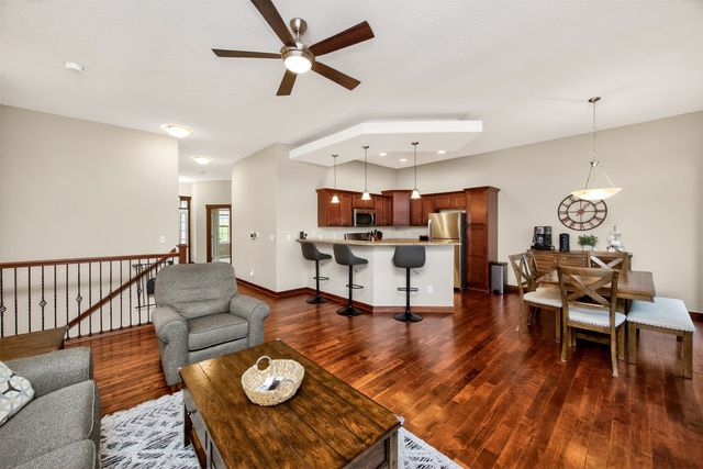 925 S 90th Street, West Des Moines, IA 50266