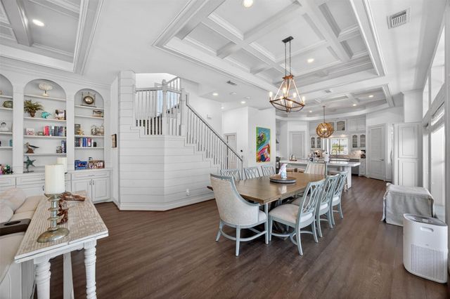 730 Beachtown Passage, Galveston, TX 77550